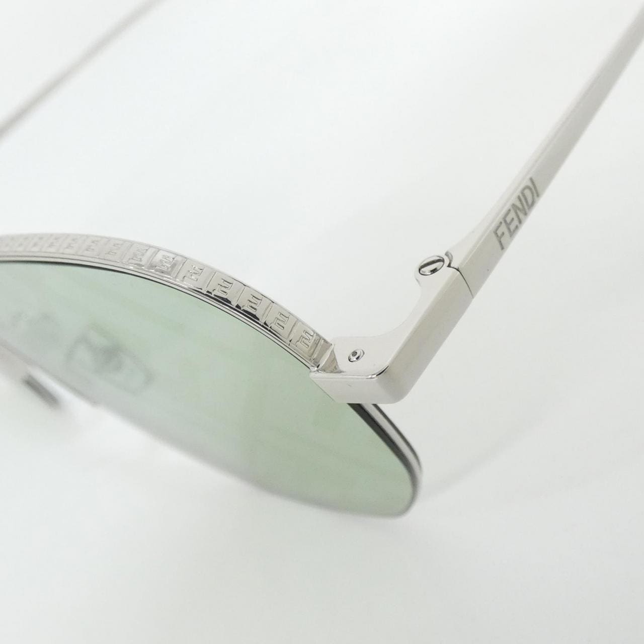 FENDI FE40004U Sunglasses 4