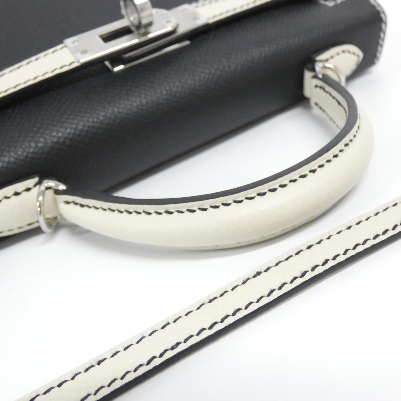 HERMES Kelly Handbag Epsom 4