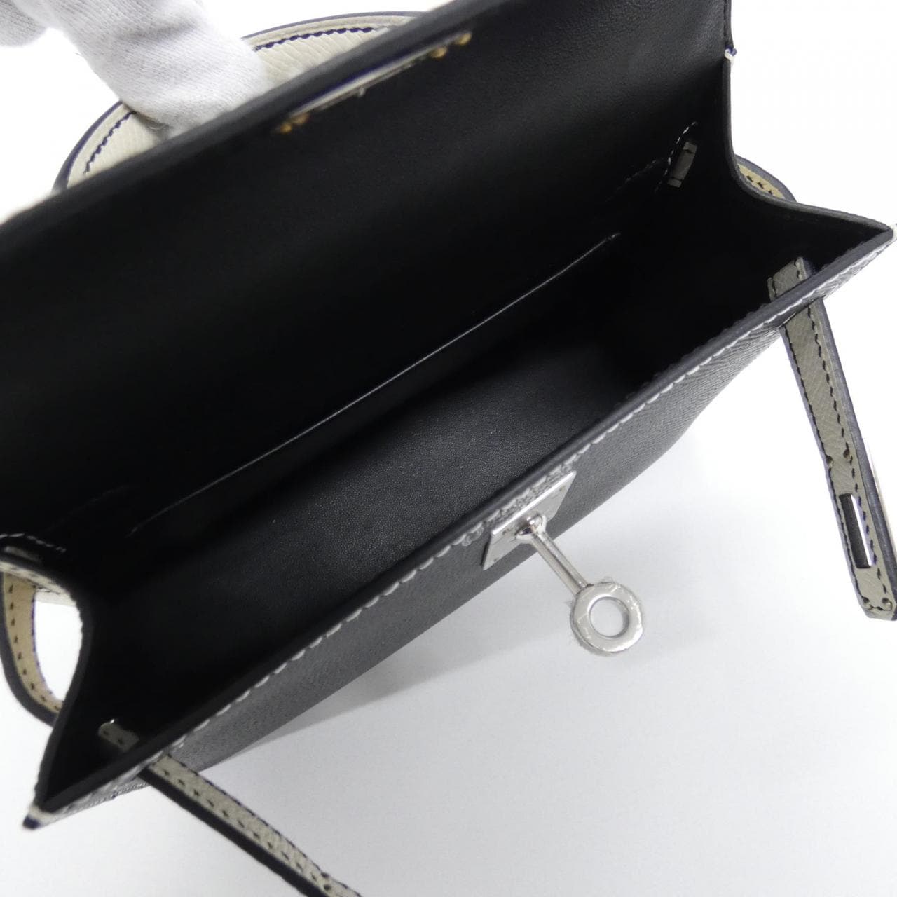 HERMES Kelly Handbag Epsom 5