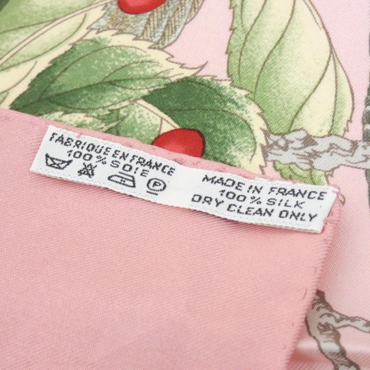 HERMES Scarf 4