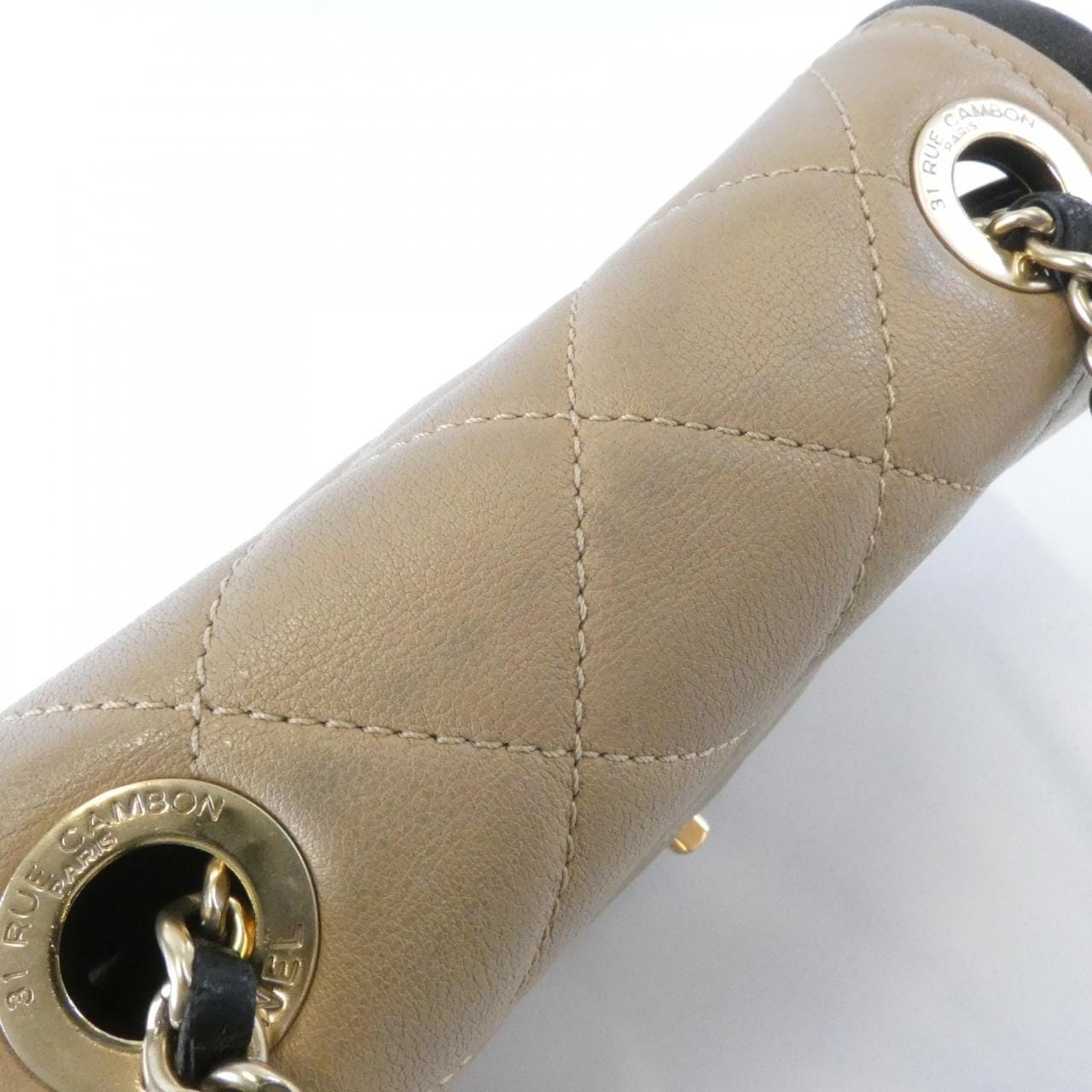 CHANEL 92210 Shoulder 4