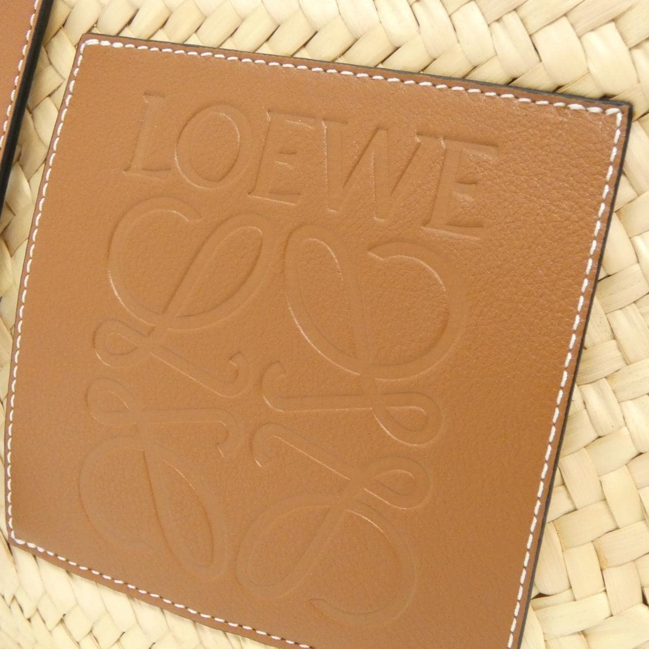 LOEWE 327 02 S92 Handbag 4
