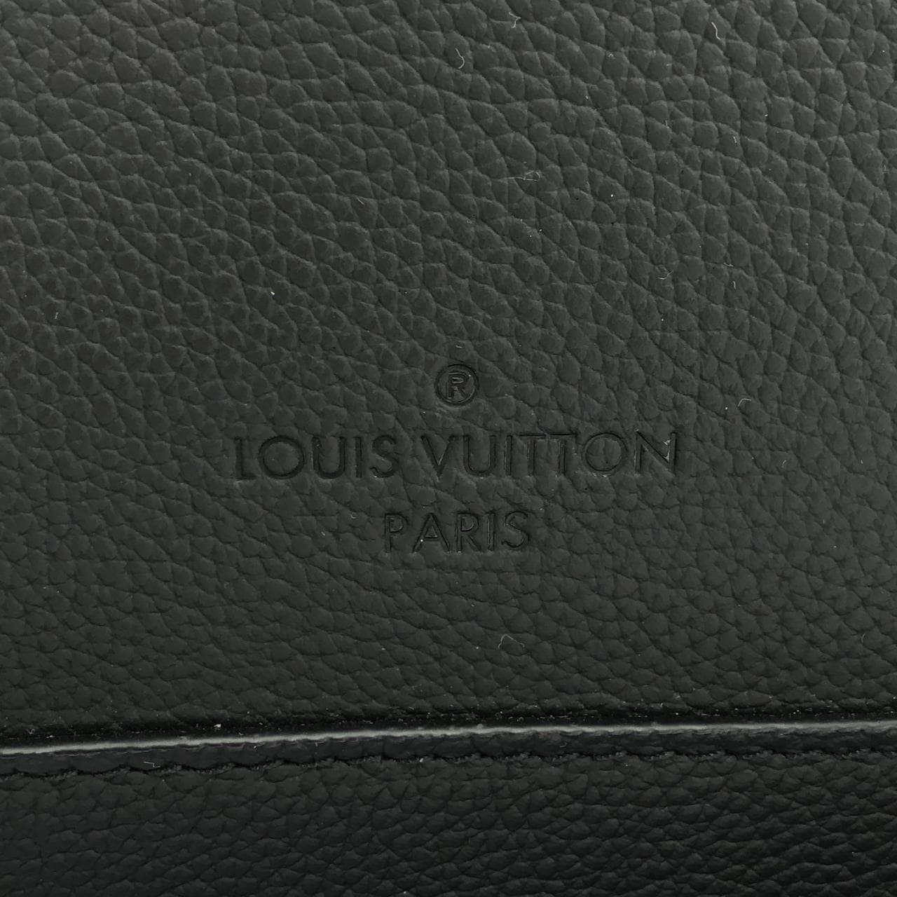 LOUIS VUITTON M11599 肩背包 羊皮 5