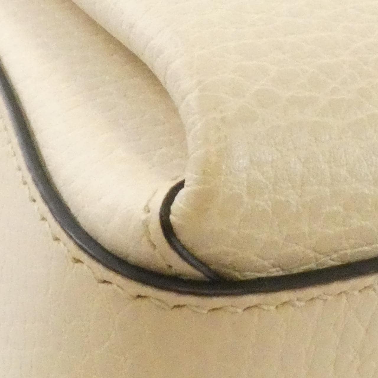 GUCCI 607720 CAO0G 肩背包 皮革 4