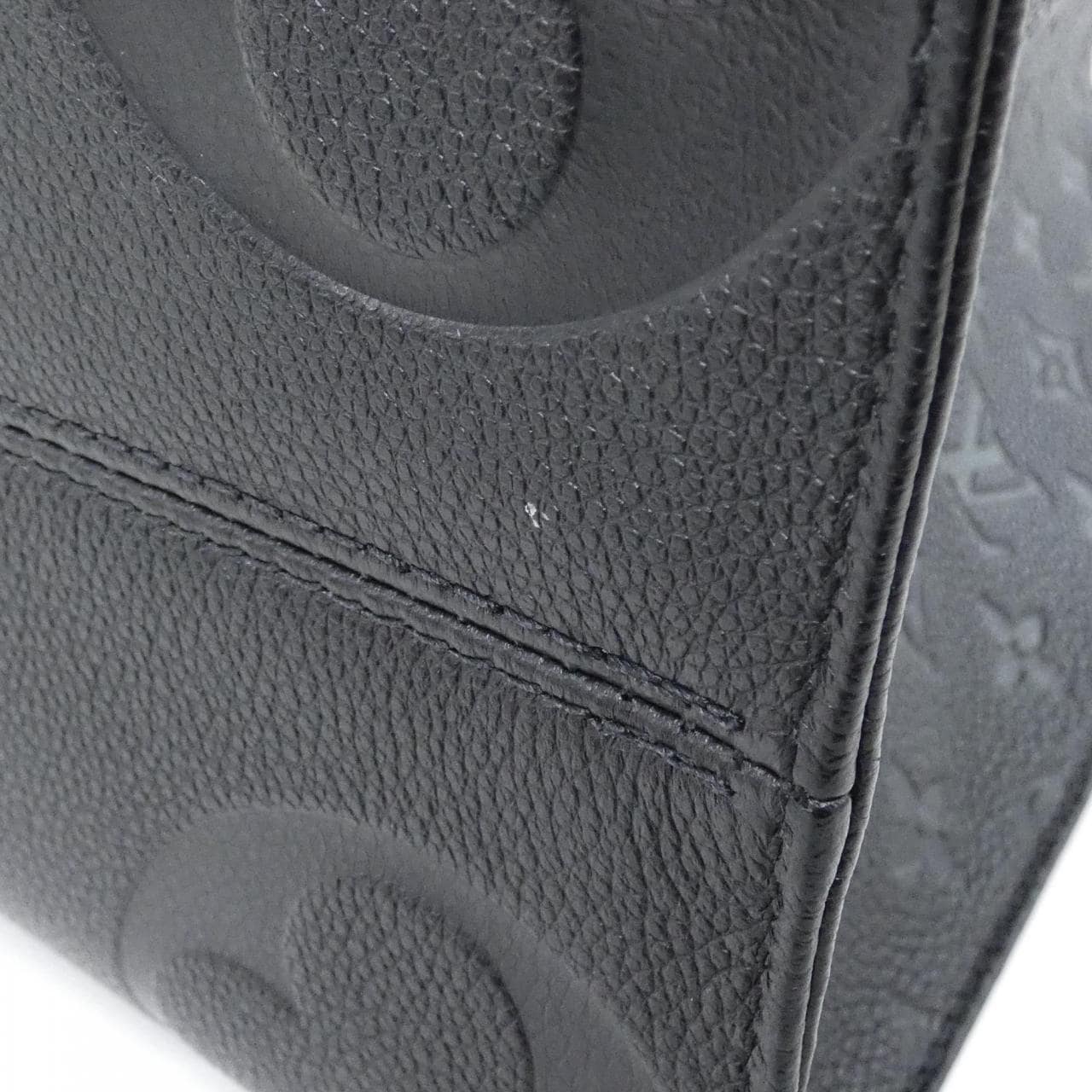 LOUIS VUITTON OnTheGo M45595 Handbag Monogram 2