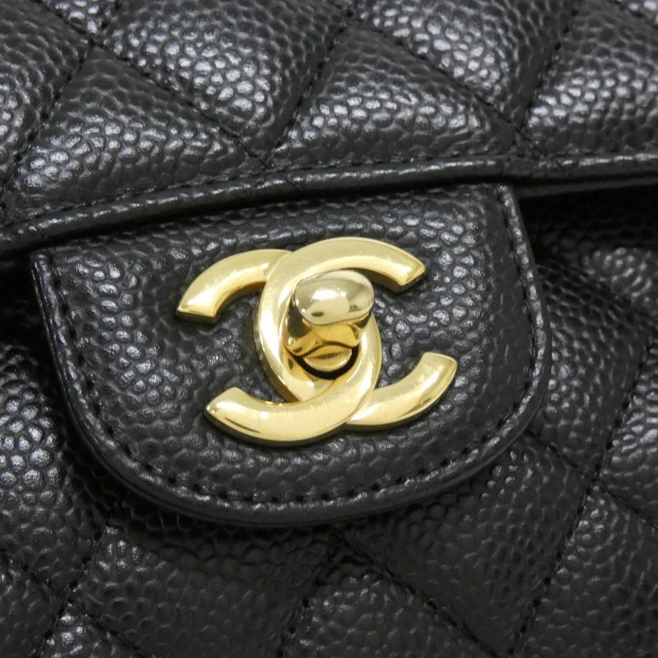 CHANEL Matelasse 1113 Shoulder Grained Calfskin 4