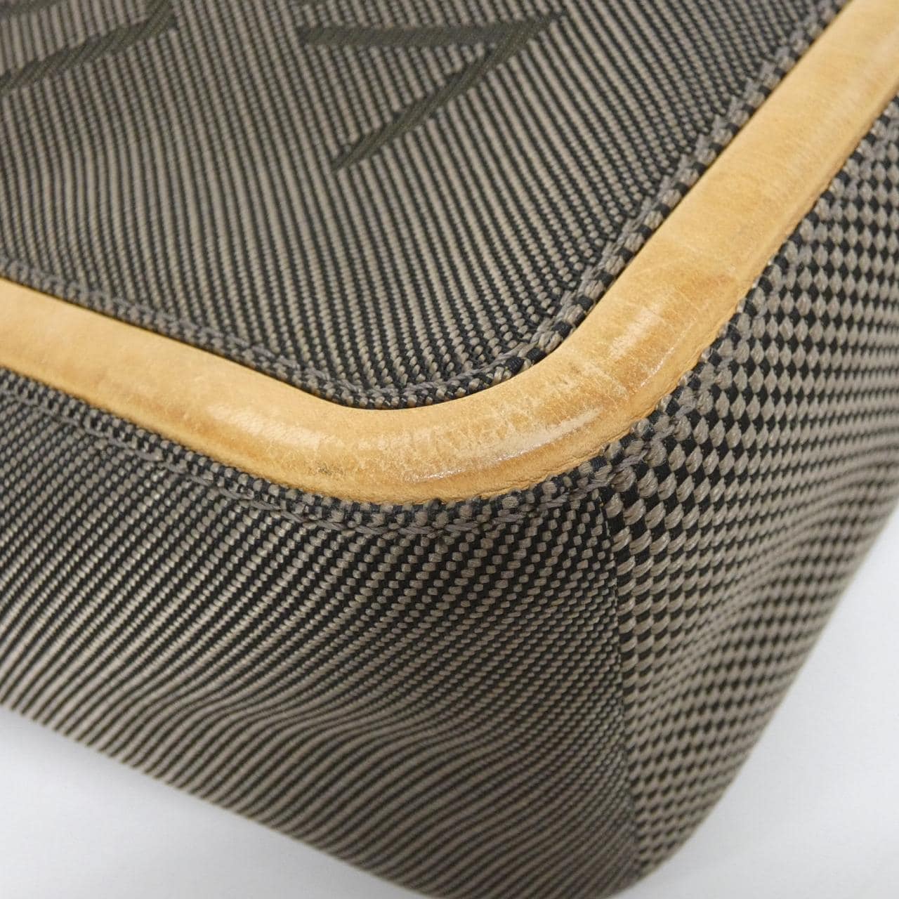 LOUIS VUITTON M93040 肩背包 Damier 2