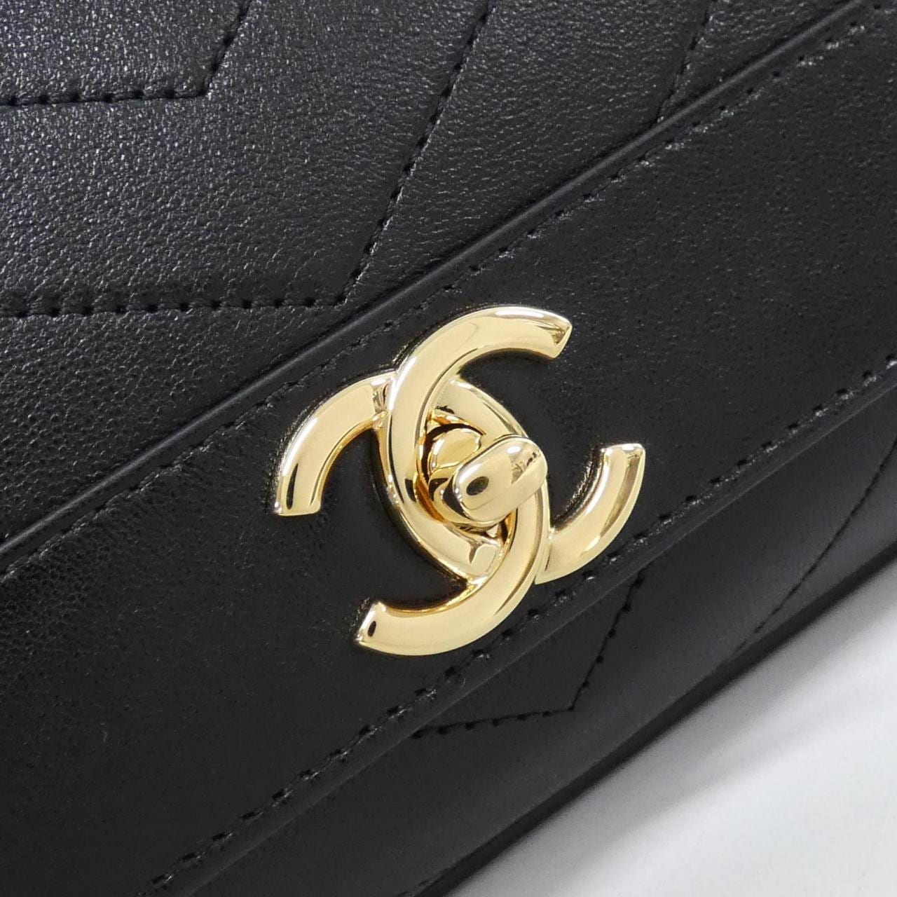 CHANEL AS6106 手提包 羊皮 5