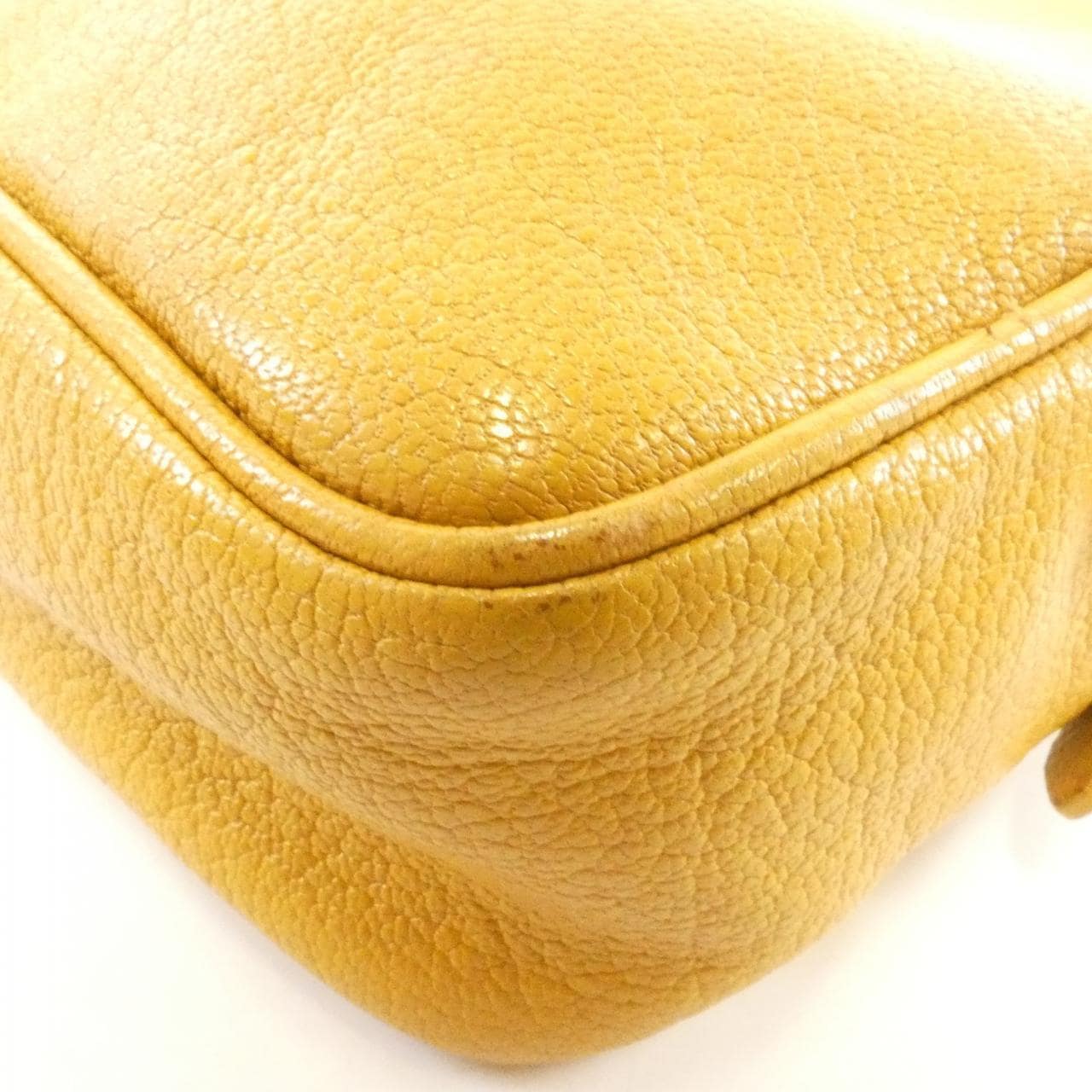 MIU MIU 5ZH011 肩背包 3