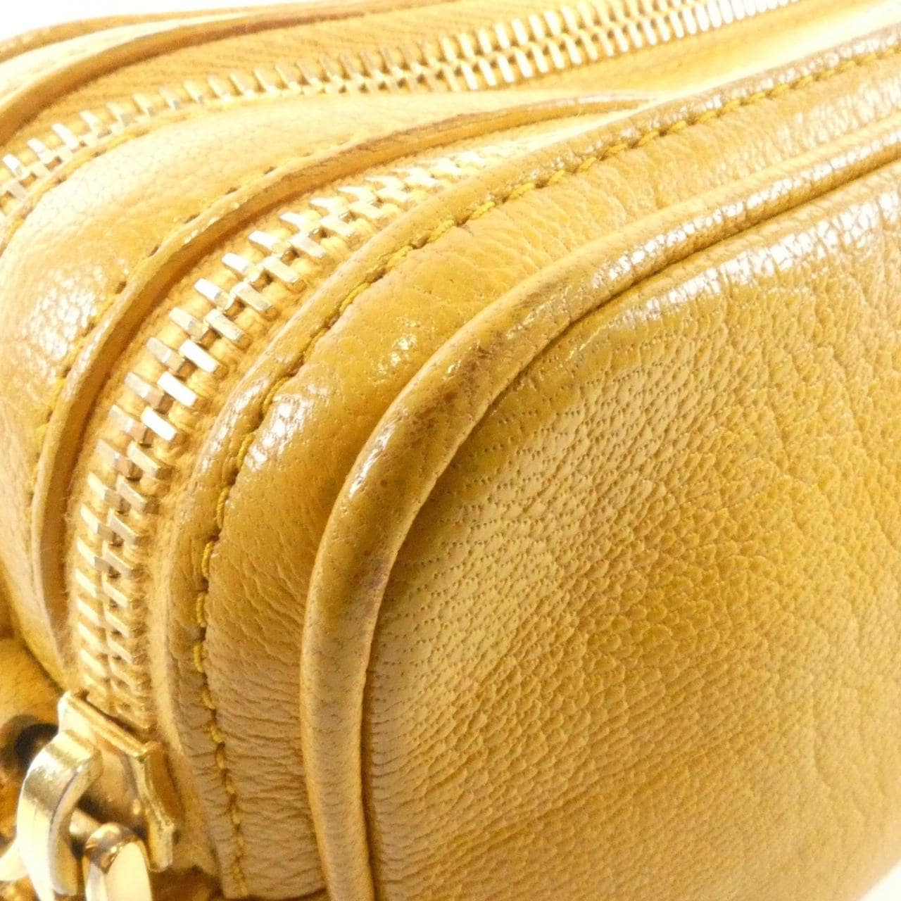 MIU MIU 5ZH011 肩背包 4