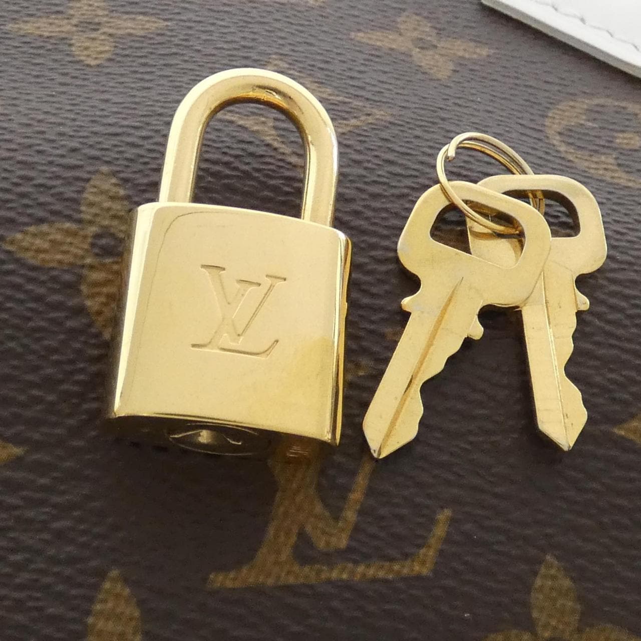 LOUIS VUITTON Speedy M20754 Boston Monogram 4