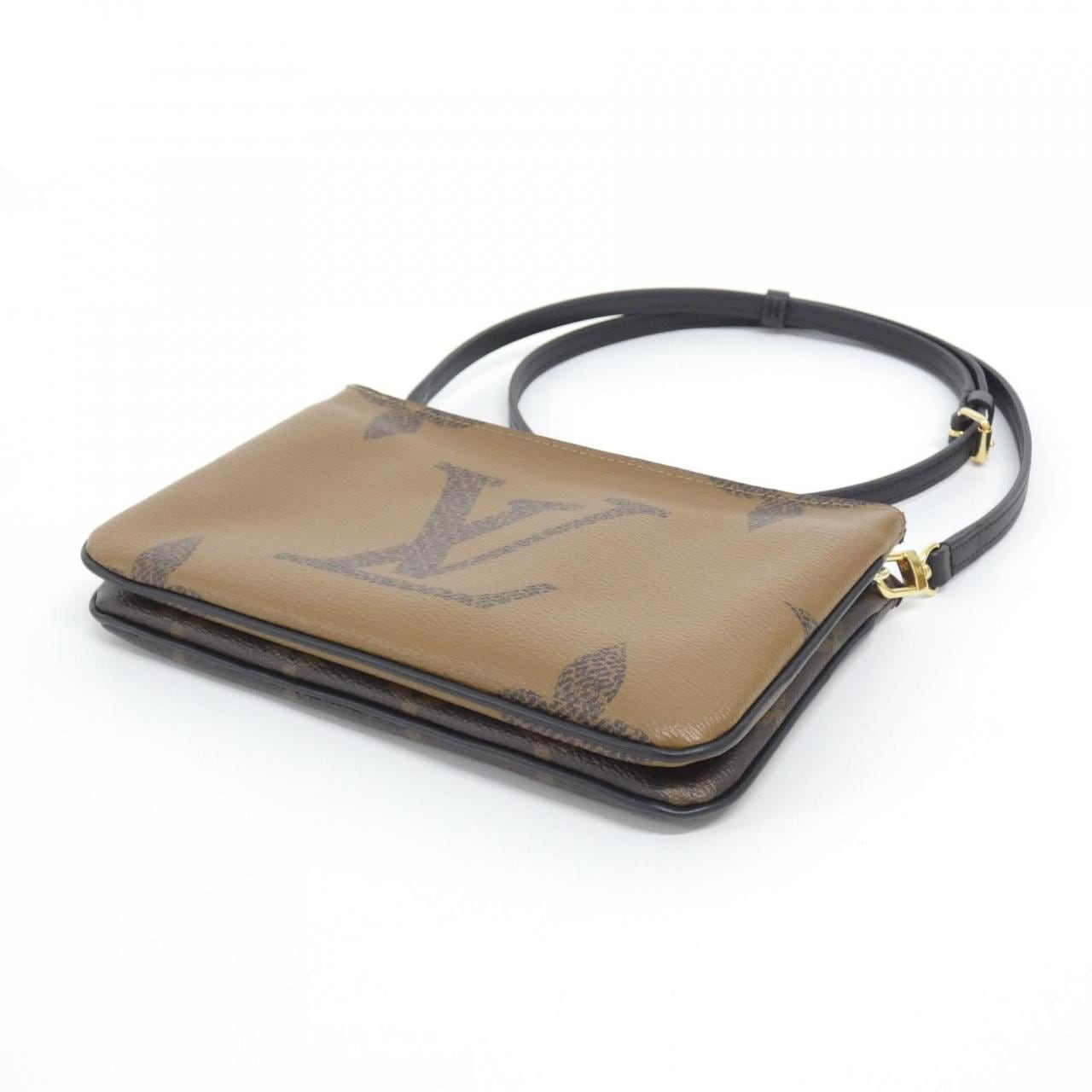 LOUIS VUITTON Pochette M69203 Shoulder Monogram 3