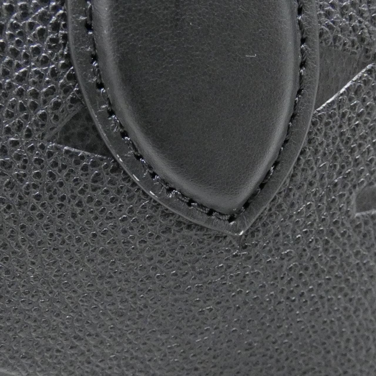 LOUIS VUITTON OnTheGo M45653 Handbag Monogram 3