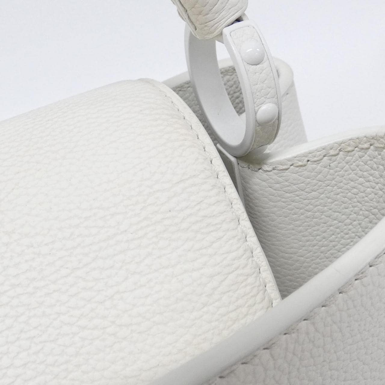LOUIS VUITTON Capucines M25256 Handbag 5