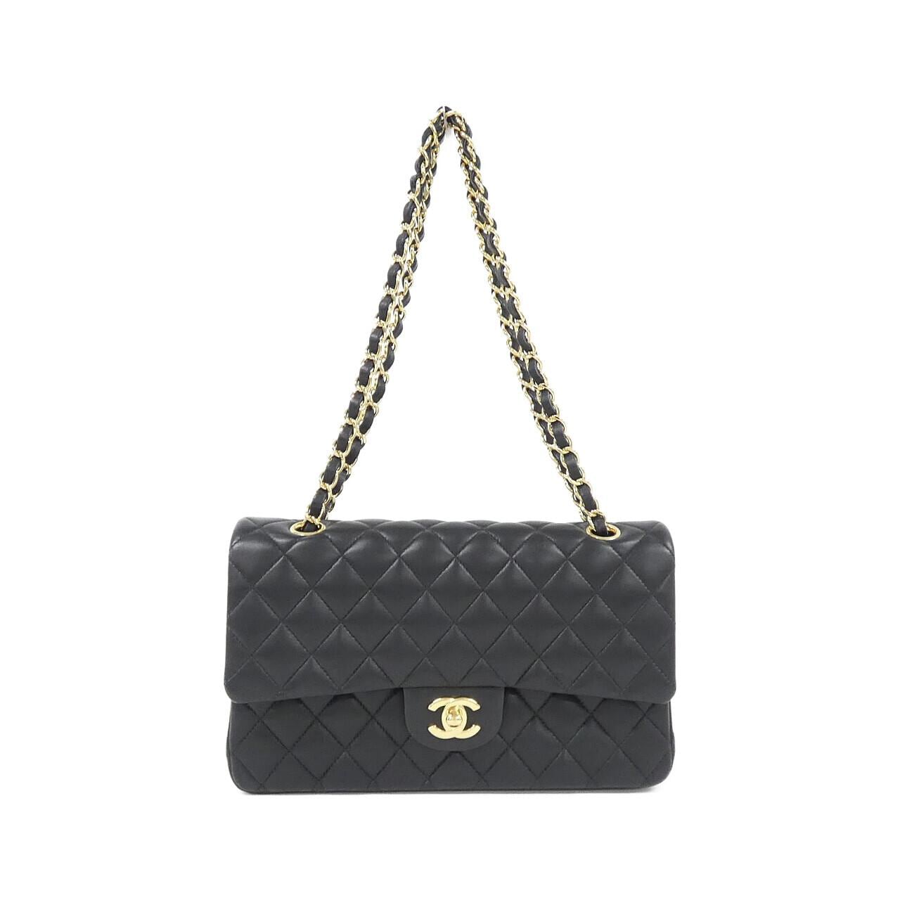 CHANEL Matelasse 1112 Shoulder Lambskin