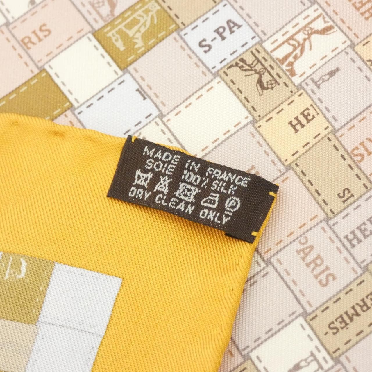 HERMES Scarf 5