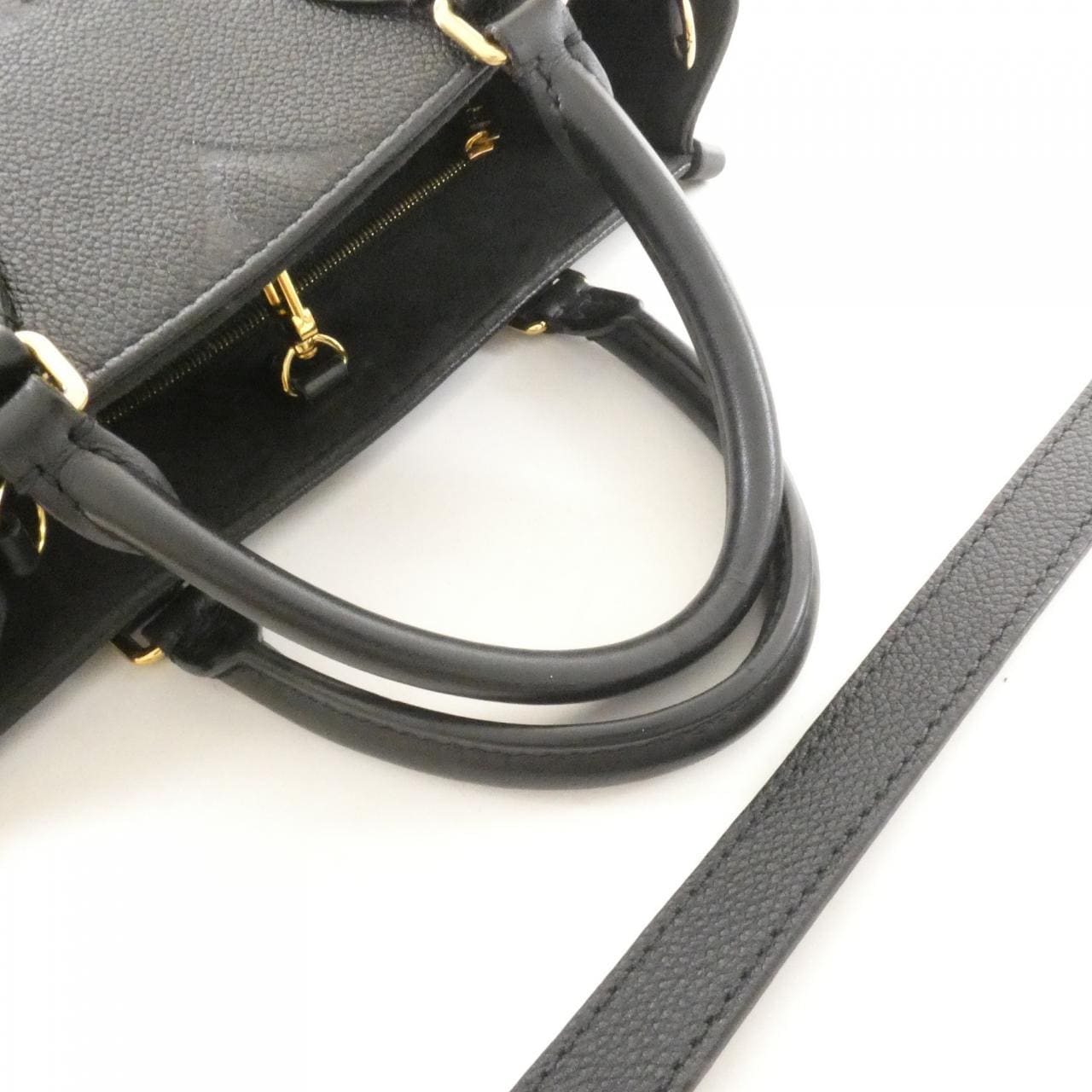 LOUIS VUITTON OnTheGo M45653 Handbag Monogram 3