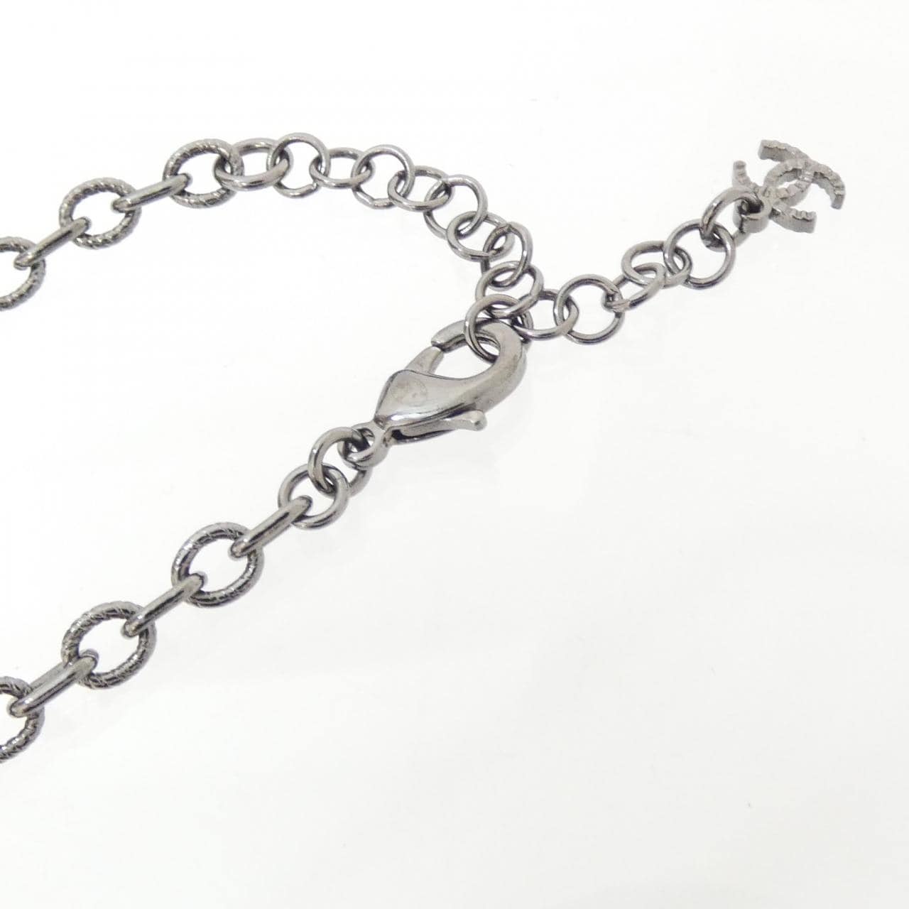 CHANEL ABE520 4
