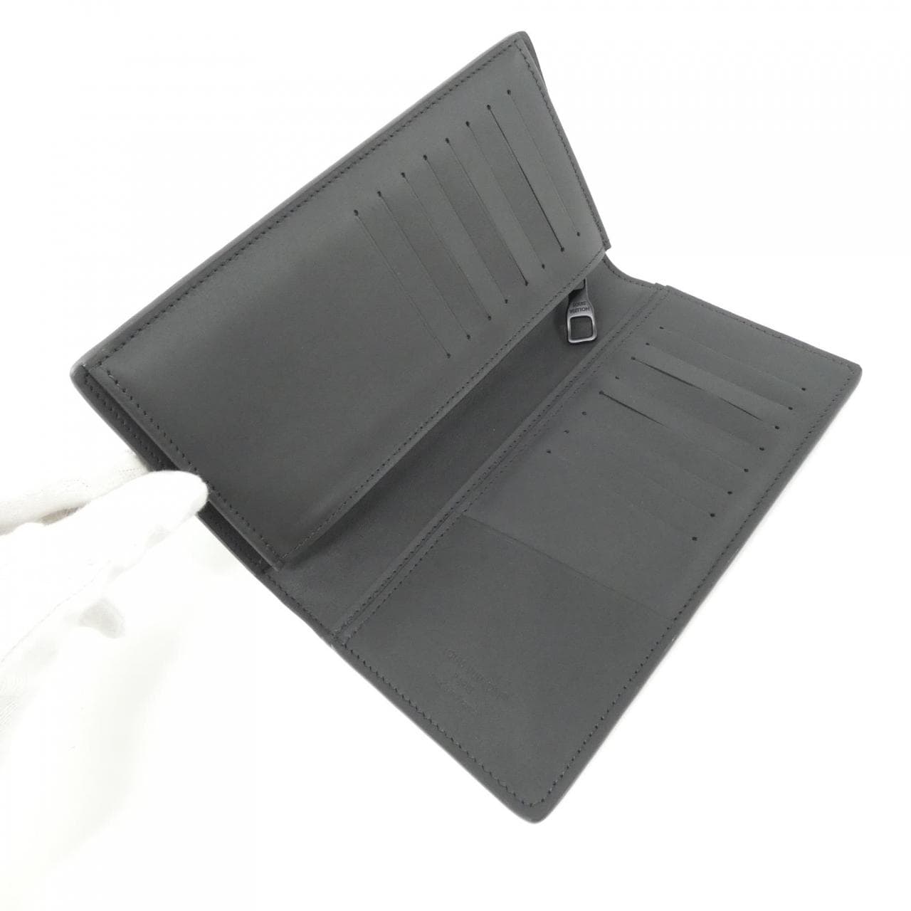 LOUIS VUITTON M69038 Wallet Monogram 2