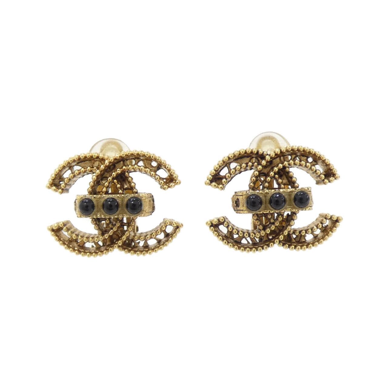 CHANEL Accessories