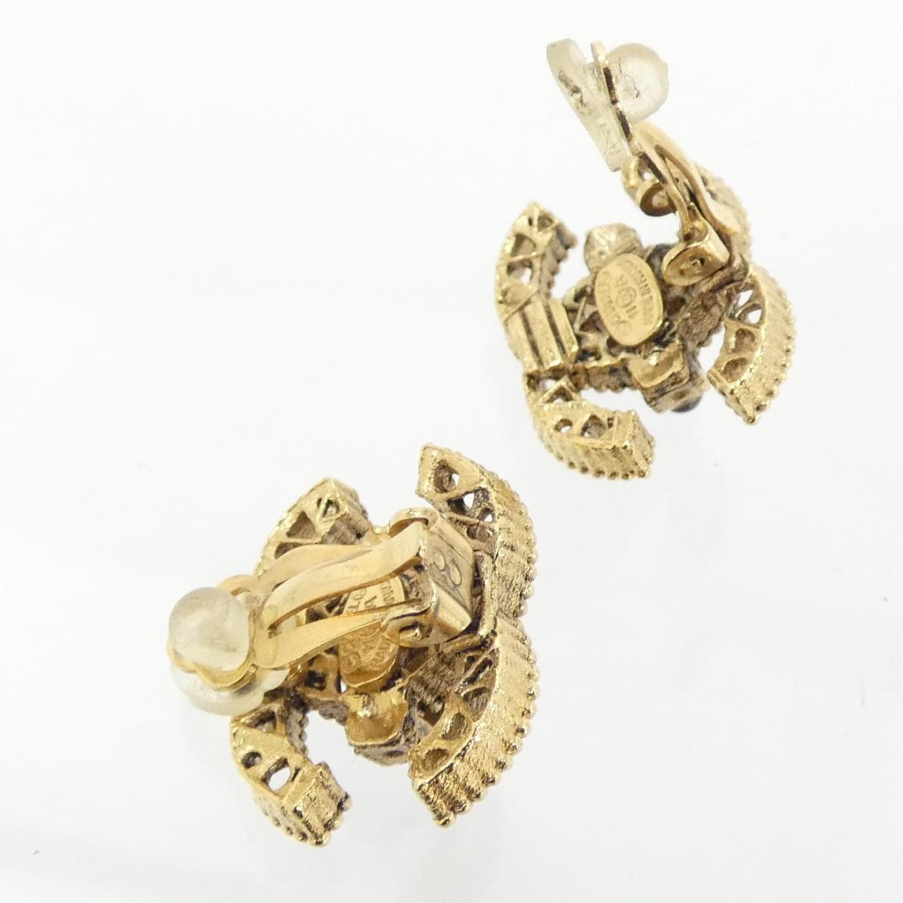 CHANEL Accessories 3