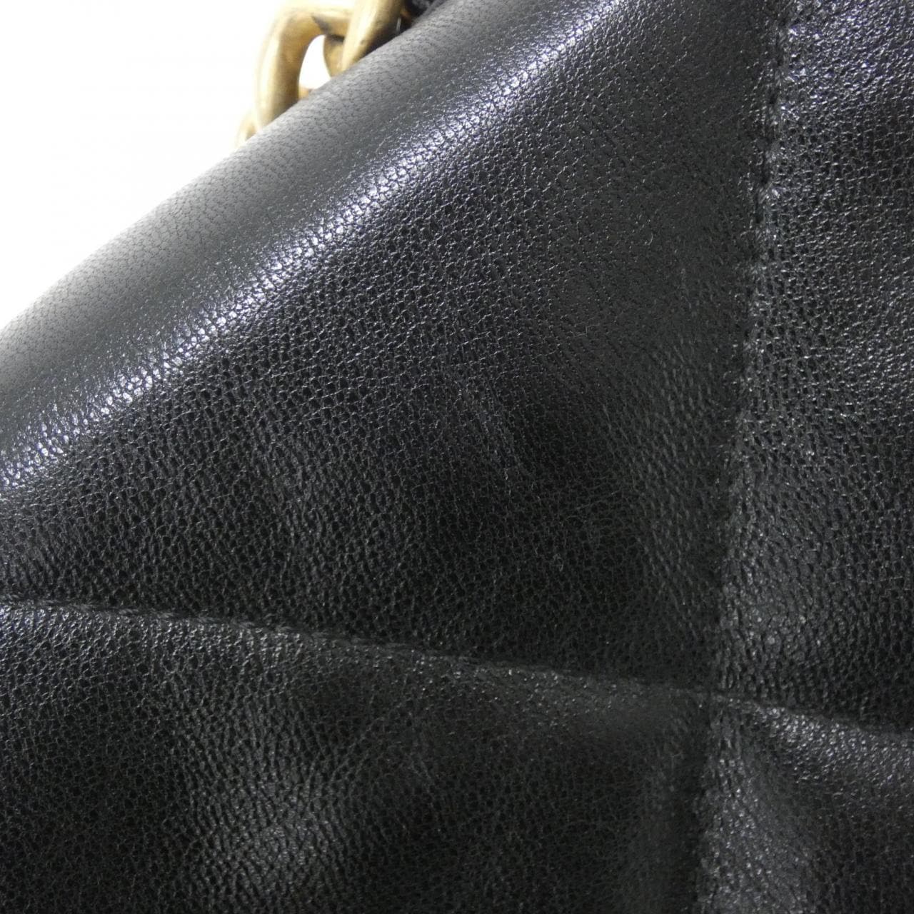 CHANEL Chanel 19 AS1160 肩背包 5