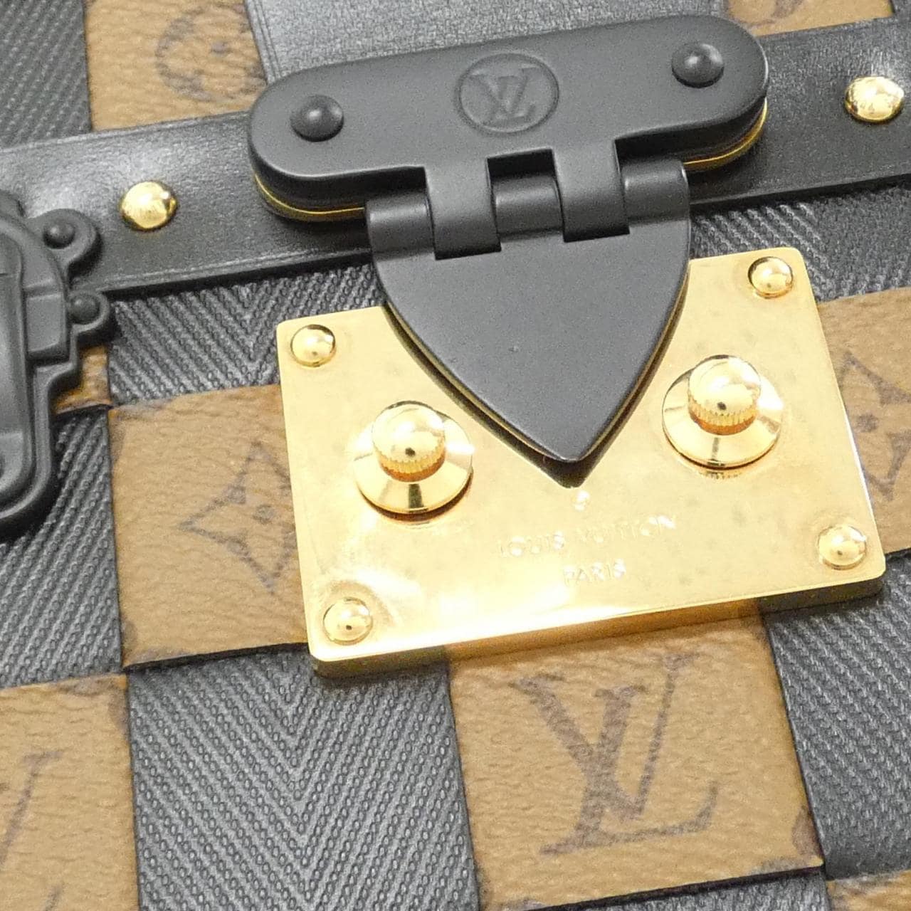 LOUIS VUITTON M53253 Shoulder Monogram 4
