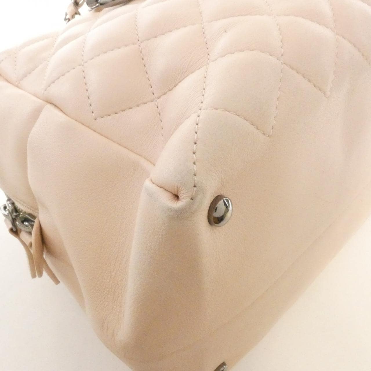 CHANEL 93971 Handbag 3