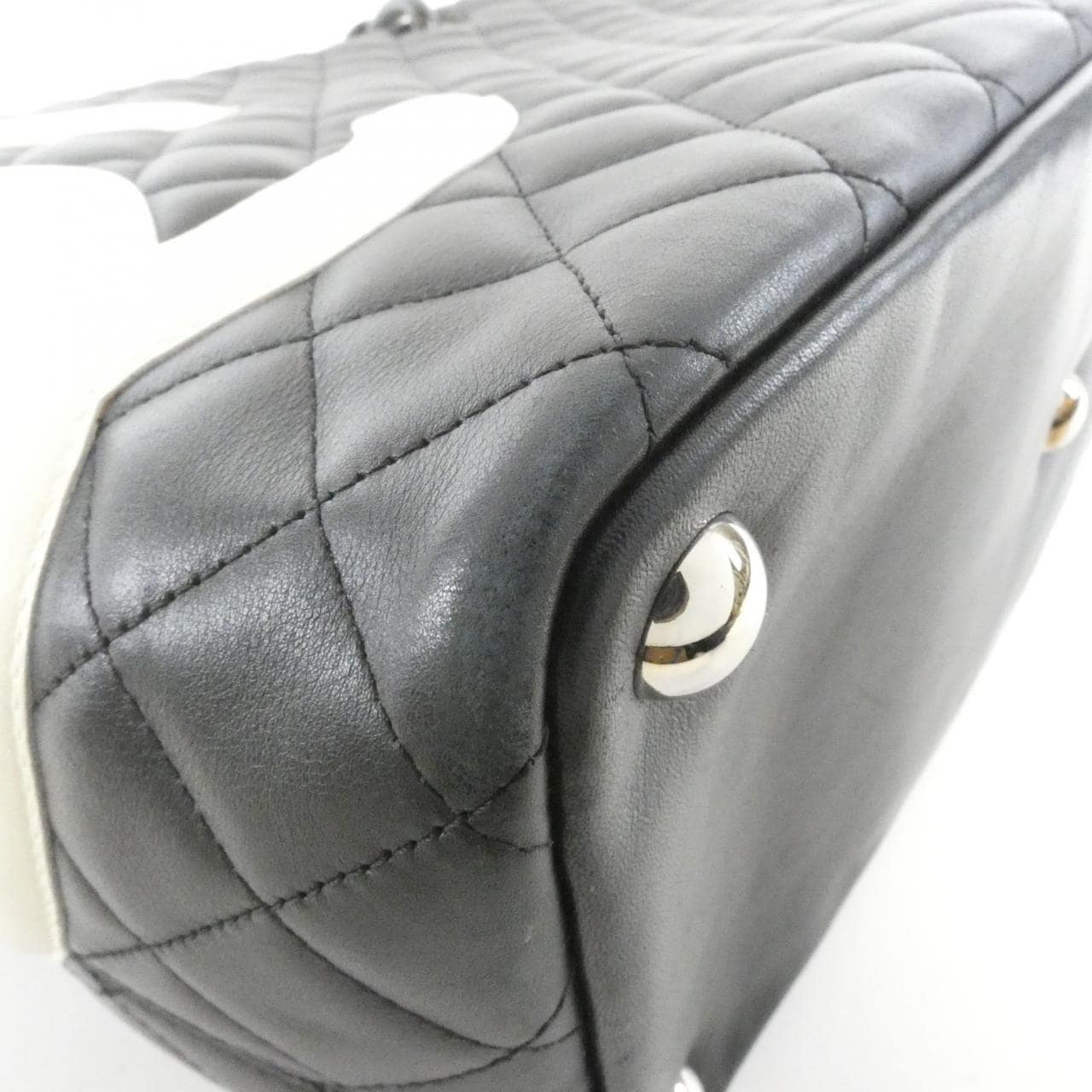 CHANEL Cambon 25169 Handbag 3