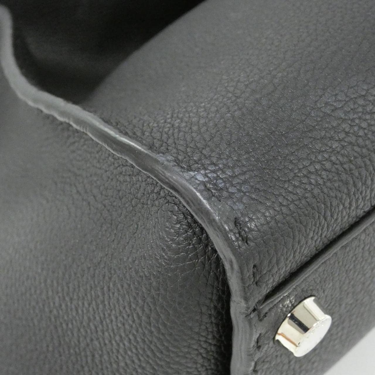 FENDI Peekaboo 7VA354 X4K 手提包 3