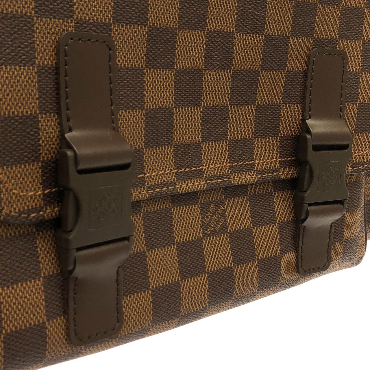 LOUIS VUITTON N51126 肩背包 Damier 4