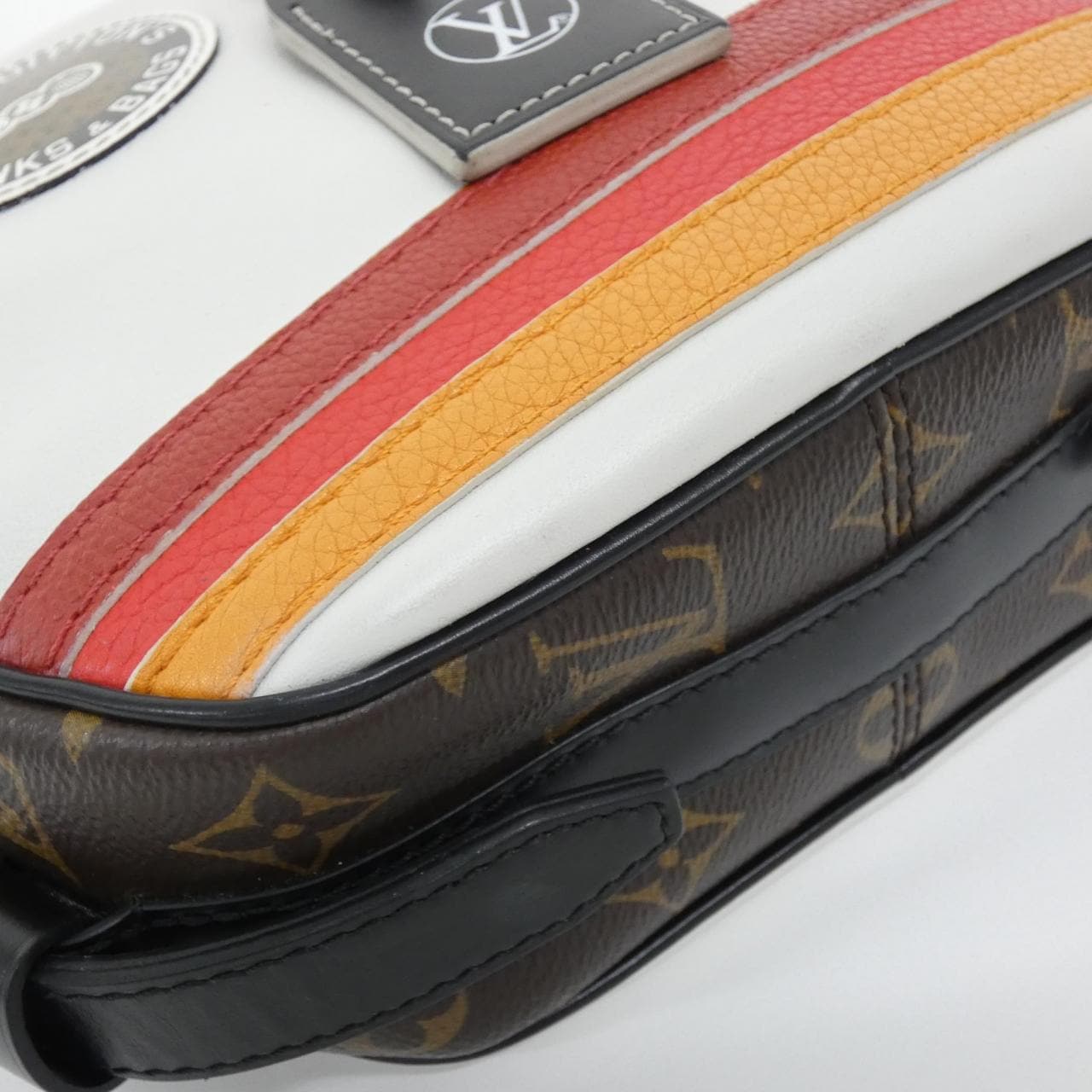 LOUIS VUITTON M55653 肩背包 帆布 3