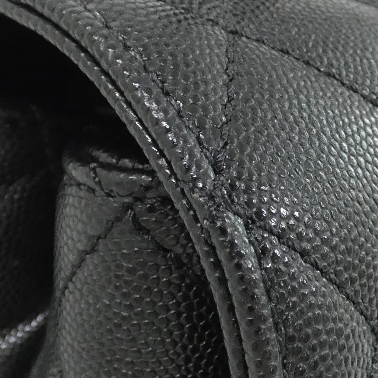 CHANEL Matelasse 92990 Handbag Grained Calfskin 3