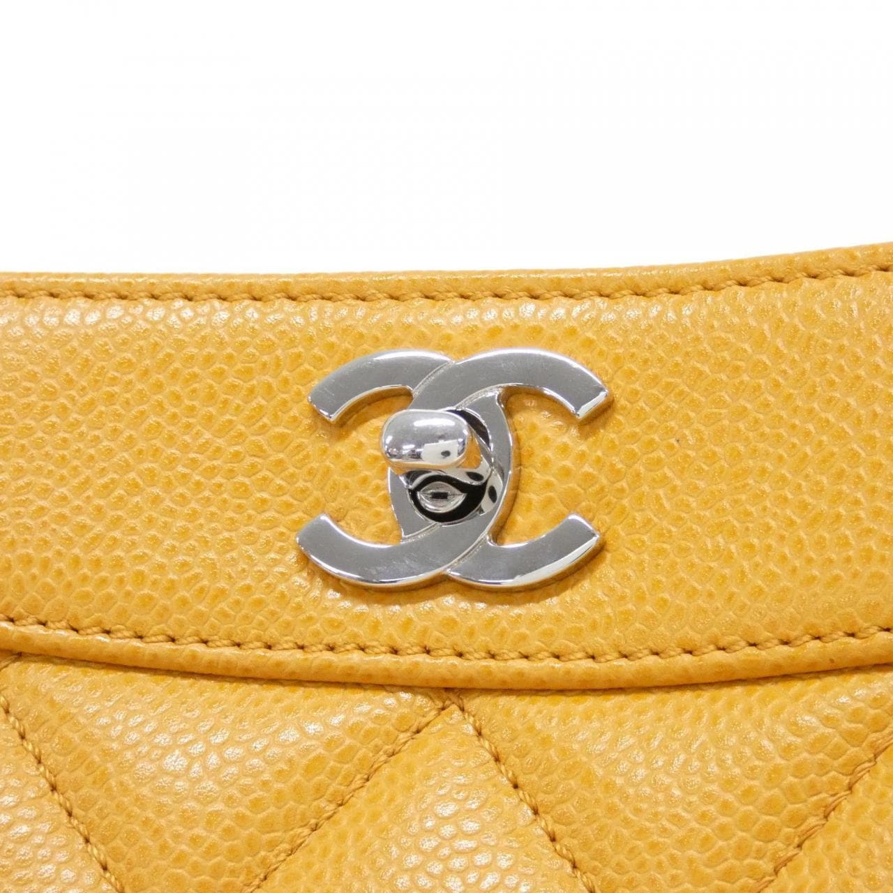 CHANEL 手提包 魚子醬皮 4