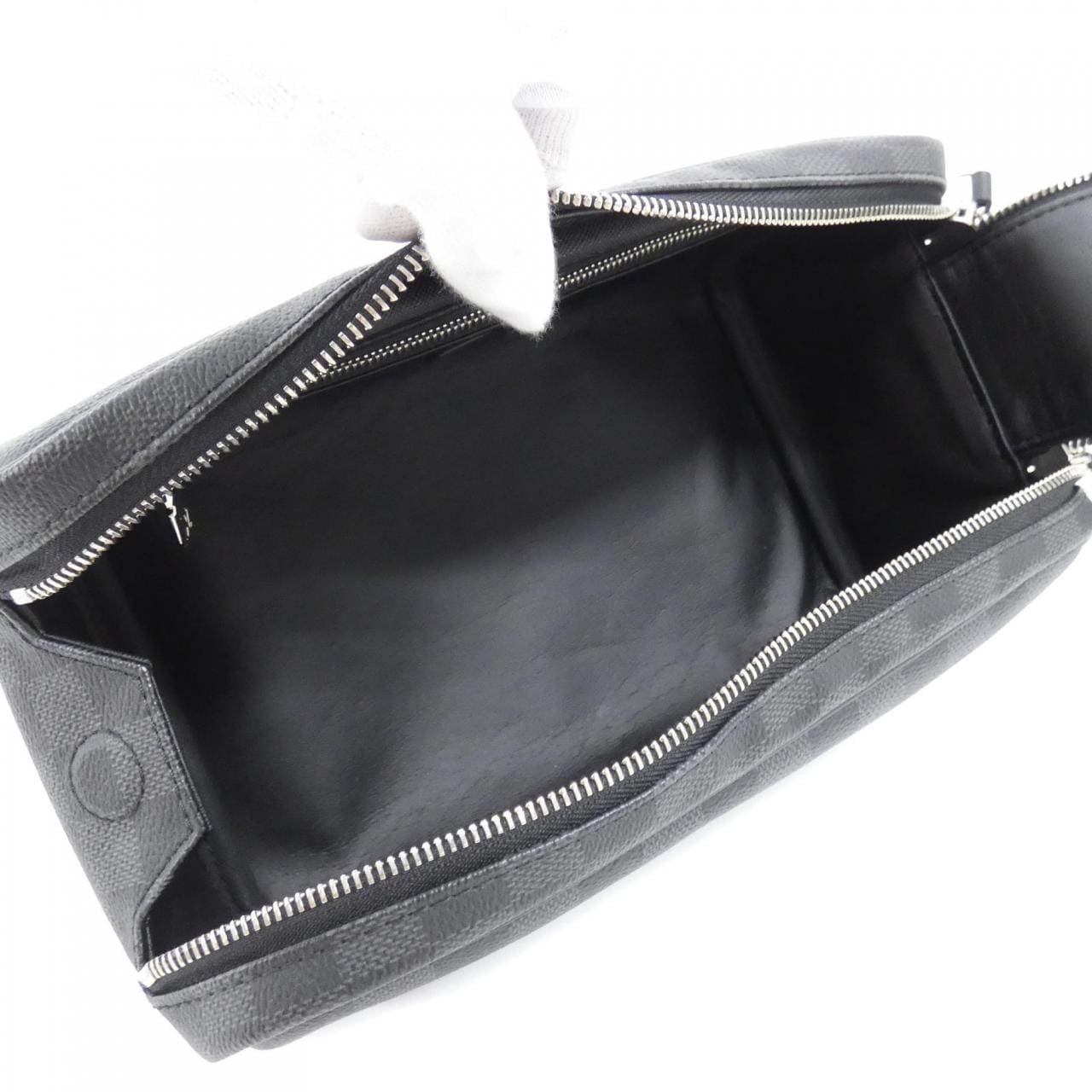 LOUIS VUITTON N40127 Pouch Damier 5