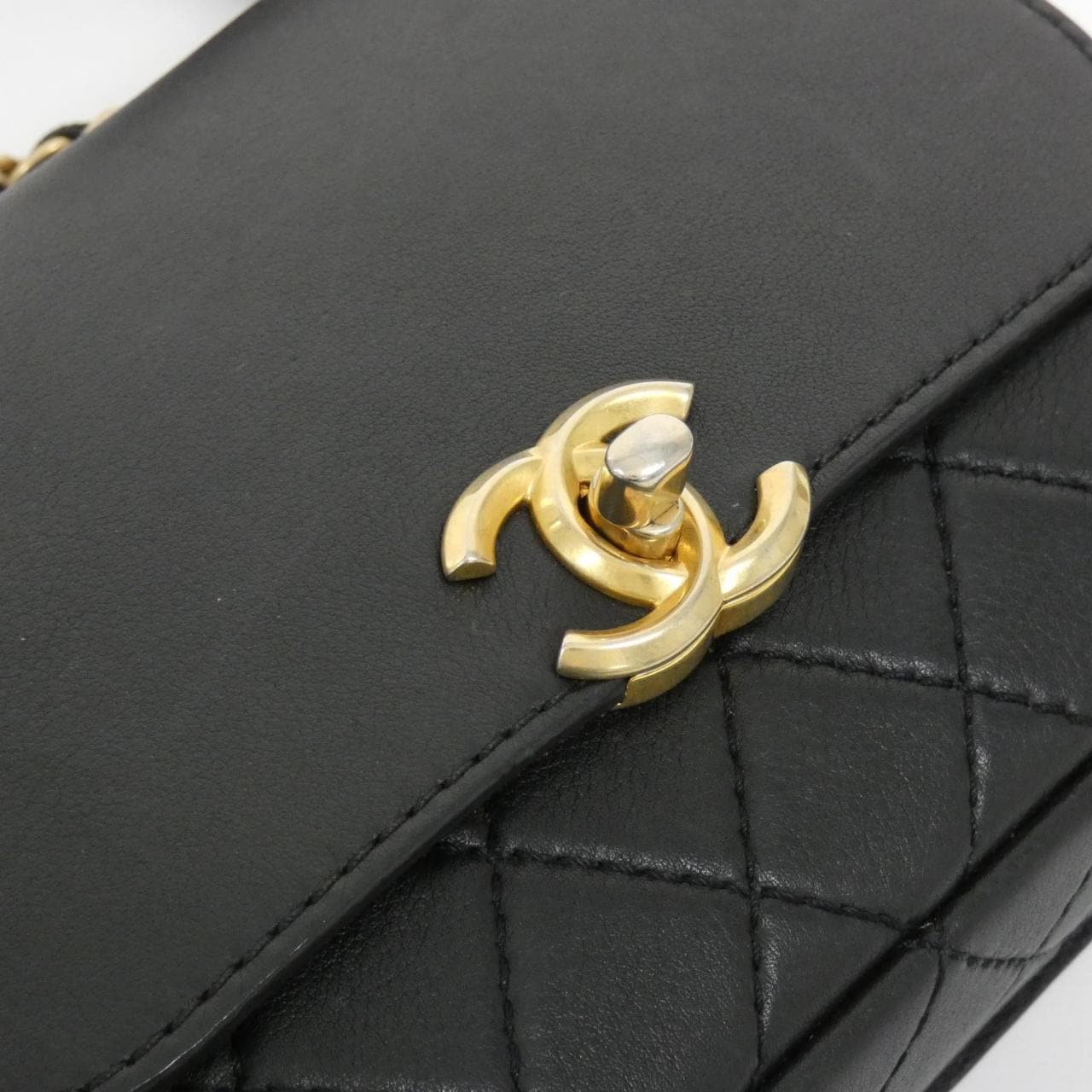 CHANEL Chanel 19 AS1094 肩背包 4