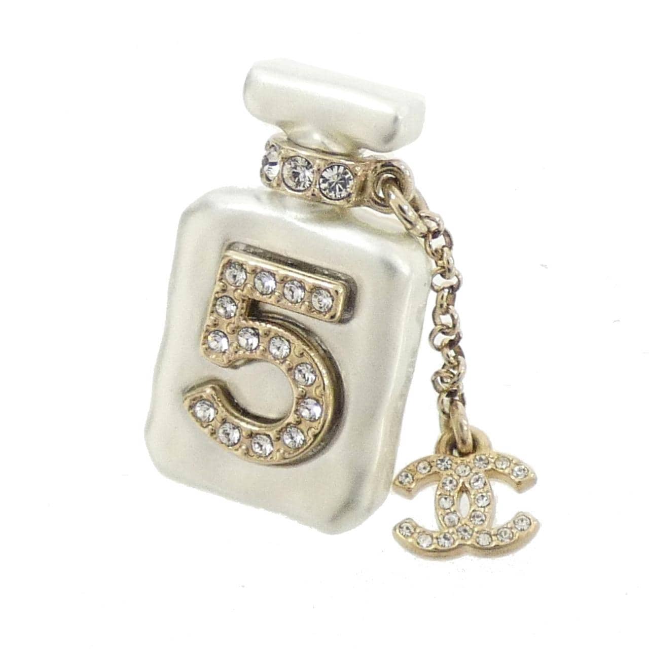 CHANEL Accessories