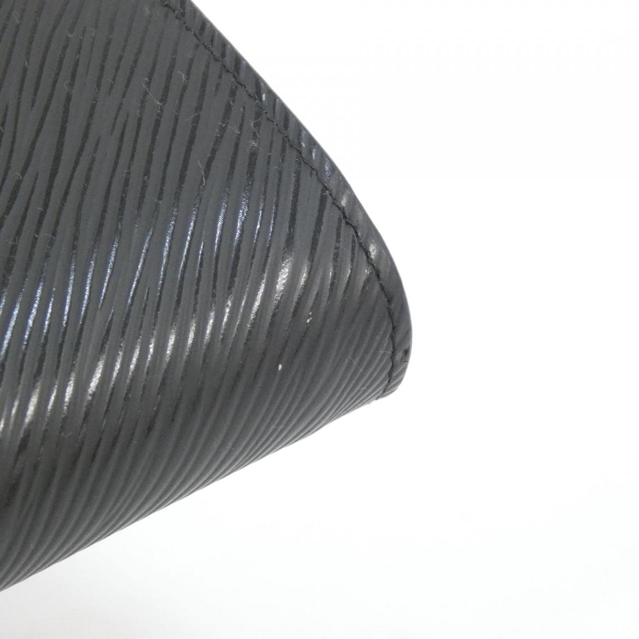 LOUIS VUITTON Twist M62038 銀包 Epi 3