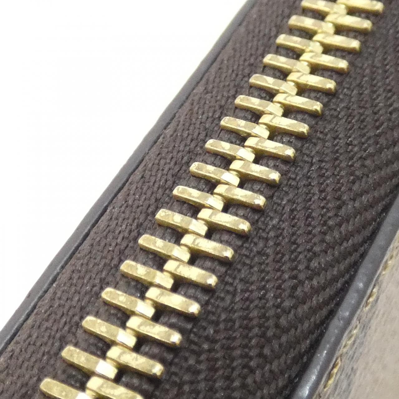 LOUIS VUITTON M69353 Wallet Monogram 4