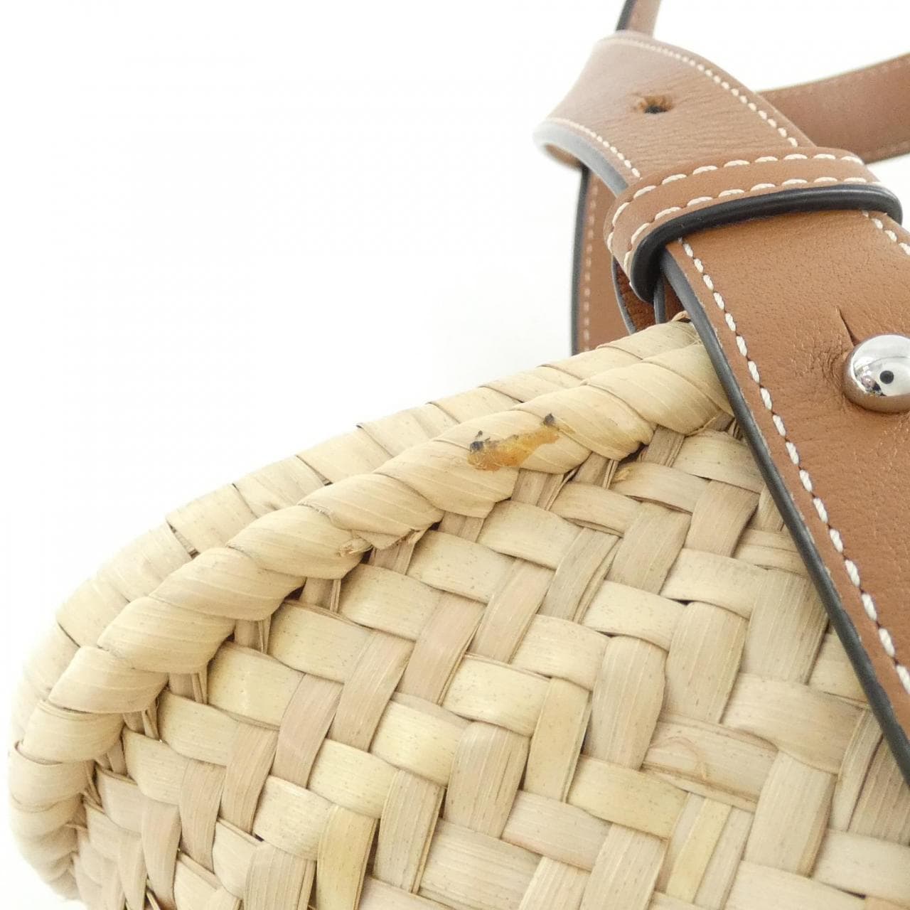 LOEWE 327 02 S93 Handbag 4