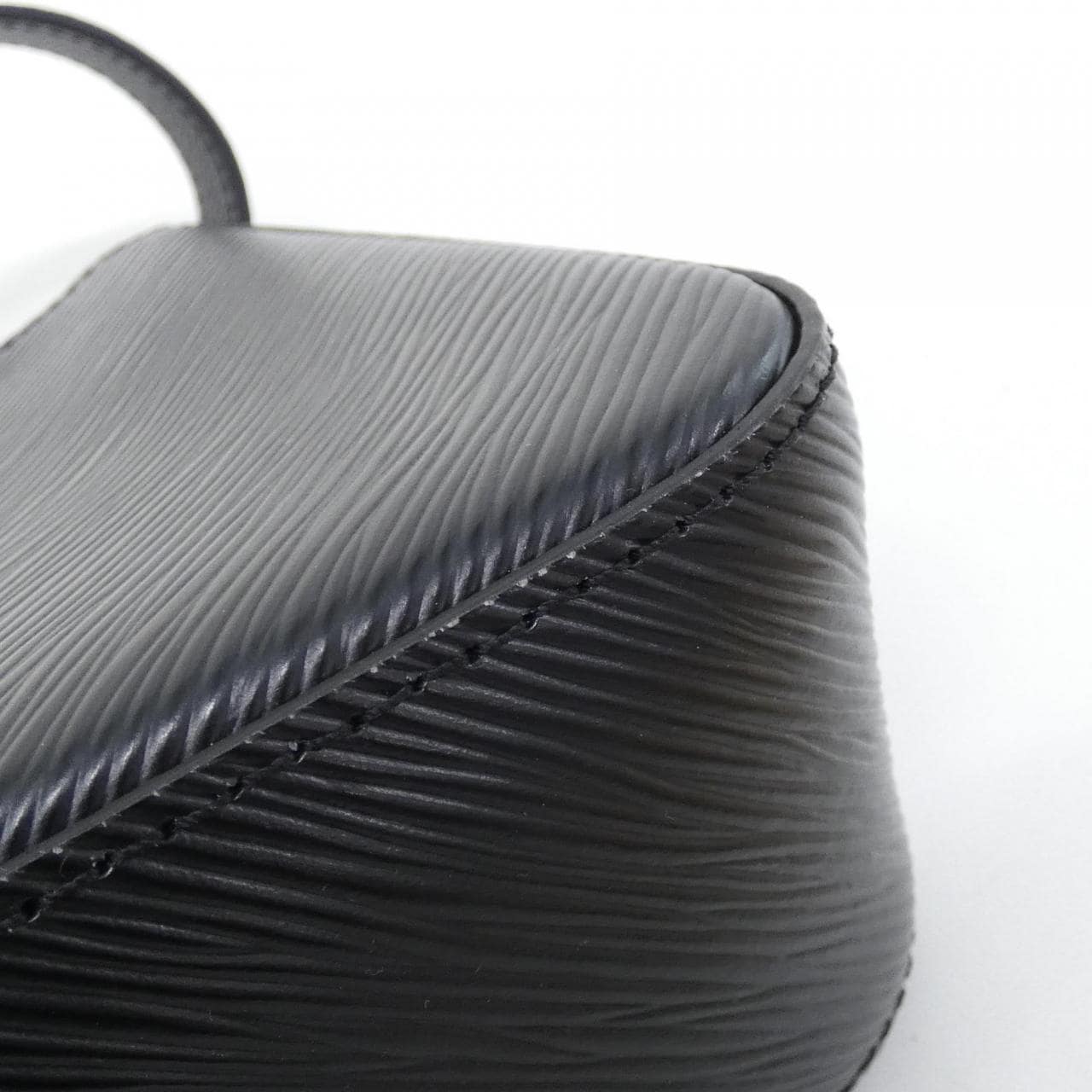 LOUIS VUITTON M80689 Shoulder Epi 3