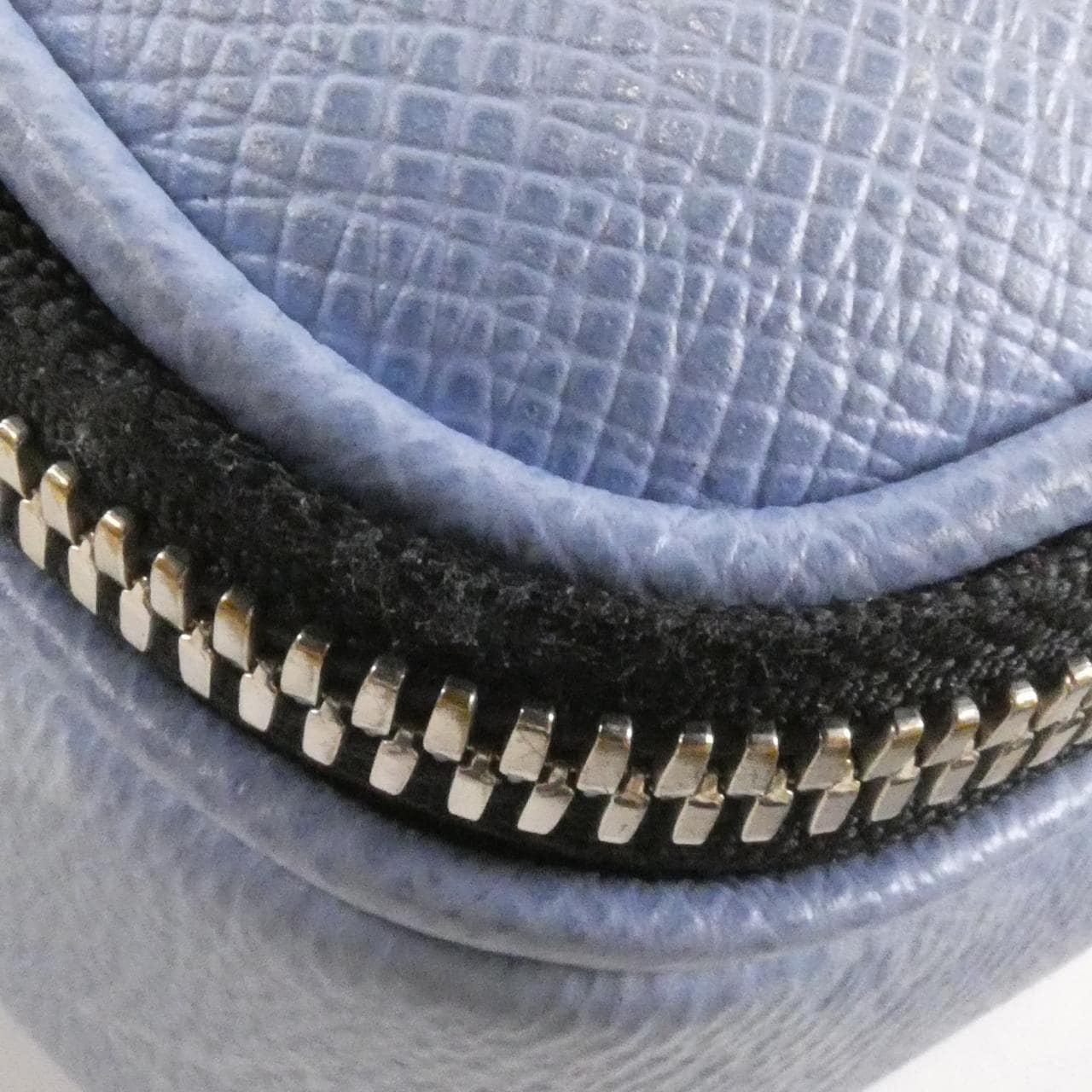 LOUIS VUITTON M14073 肩背包 帆布 5