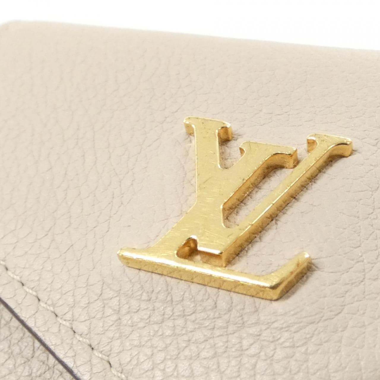LOUIS VUITTON M69340 Wallet 3