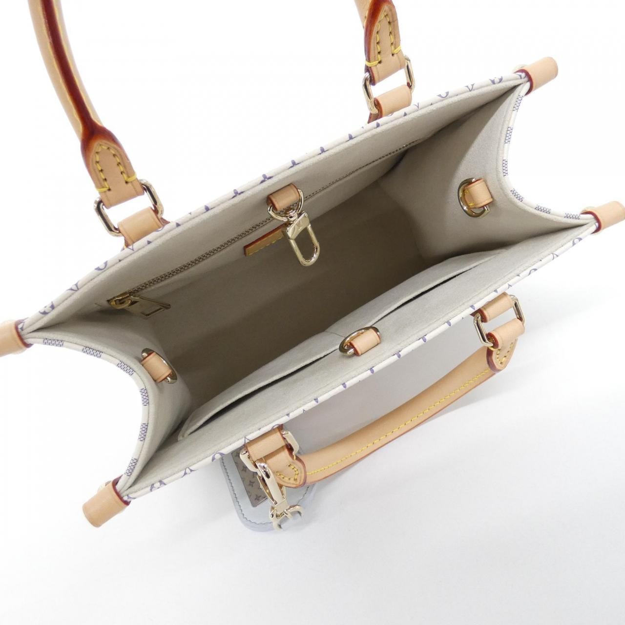 LOUIS VUITTON OnTheGo M15138 Handbag 5