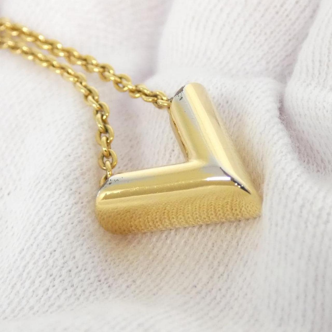 LOUIS VUITTON M00857 Accessories 4