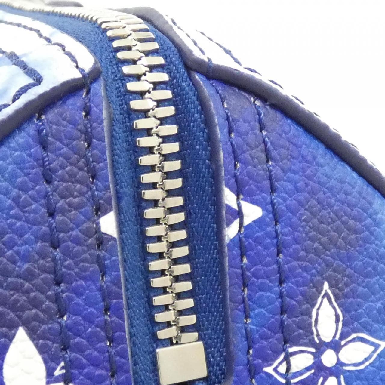 LOUIS VUITTON Keepall M20555 Shoulder Monogram 4