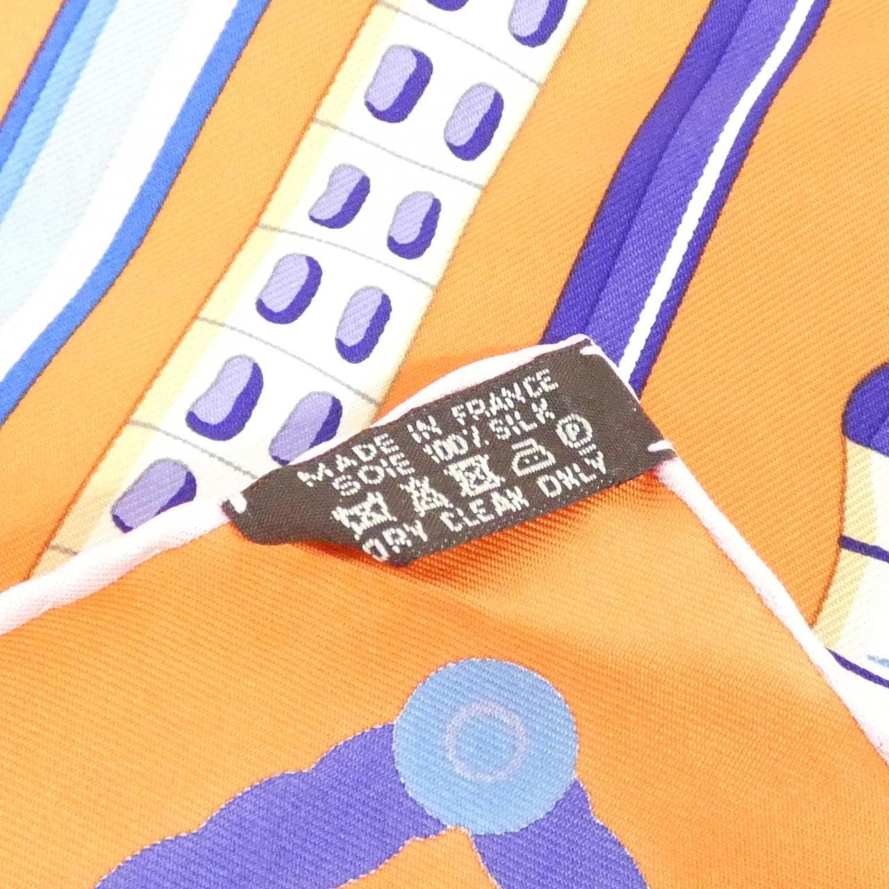 HERMES Scarf 3
