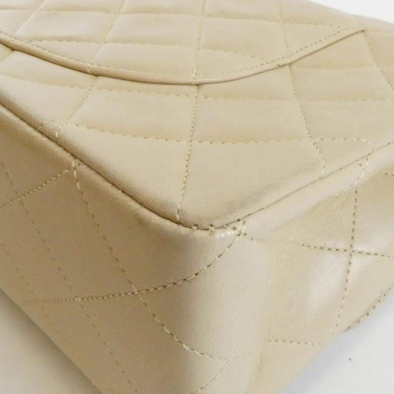 CHANEL Matelasse 1112 肩背包 羊皮 3