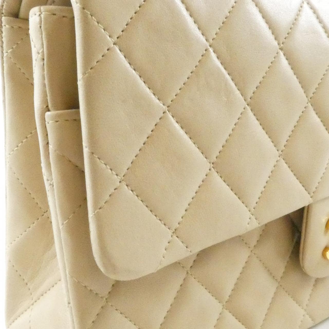 CHANEL Matelasse 1112 肩背包 羊皮 4