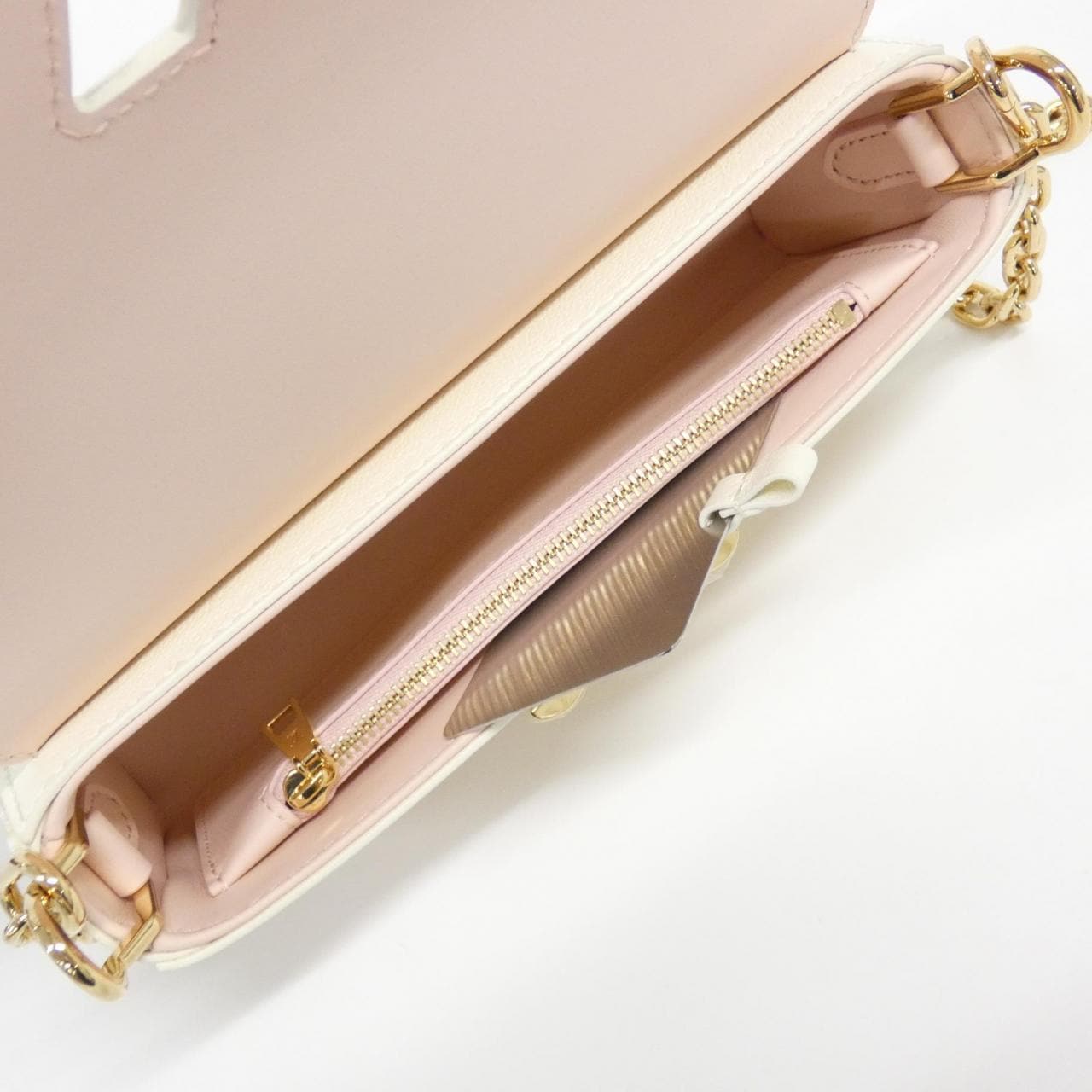 LOUIS VUITTON Twist M24818 肩背包 5